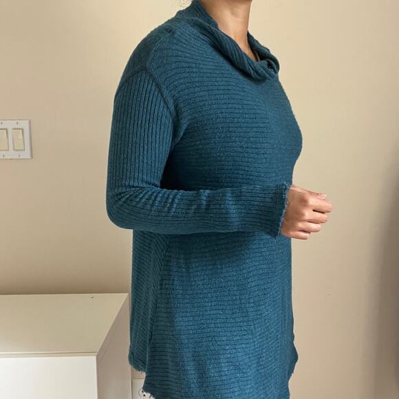 Free People We The Free Open Back Teal Blue Mock Neck Long Sleeve Sweater Size S - Picture 7 of 8